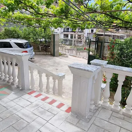 Stunning Sea View Apartament Saranda
