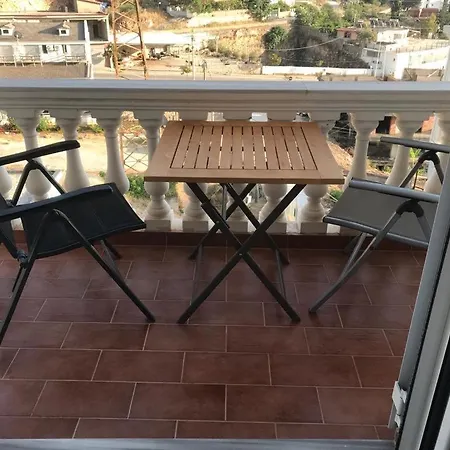 Stunning Sea View Apartmán *