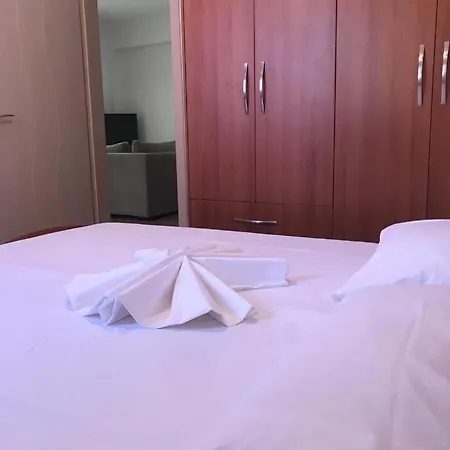 Stunning Sea View Apartment *