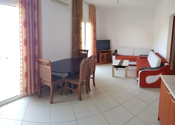 Stunning Sea View Apartmán Sarandë